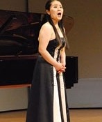 Mezzo soprano soloist Sayaka Shigeshima signs a two-year contract with the Weimar National Theater in Germany