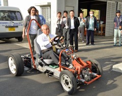 Miyako-jima Municipal Office builds prototype EV car