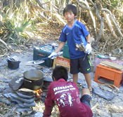 Children enjoy survival camp on uninhabited island