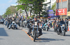 Parade of 300 bikes attracts crowds to Koza Gate 2 Street