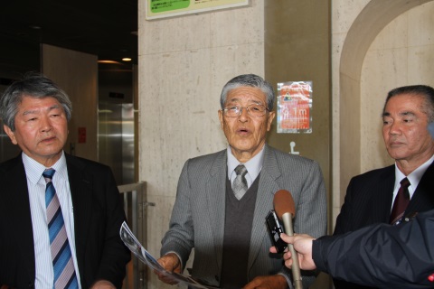 Nago City Assembly asks JCG to stop taking excessive actions against citizens 