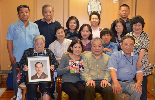 Third-generation Okinawan Hawaiian delighted to meet his relatives 