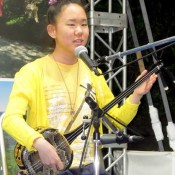Blind Student Mitoya chases her dream to be a Sanshin singer