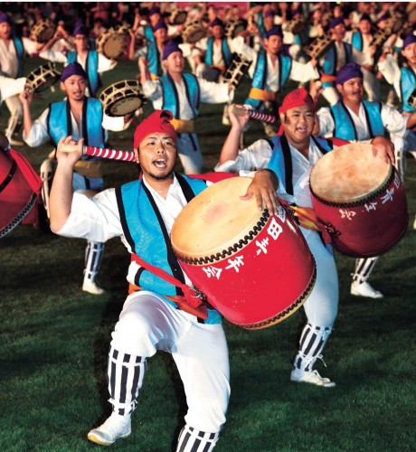 Okinawa Zento Eisa Festival attracts 320,000 spectators