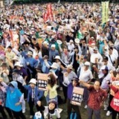 2,500 protesters gather in Okinawa as part of national action against new security bill