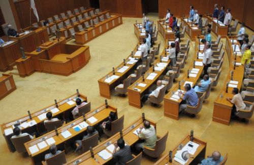 Ruling parties in Okinawa assembly pass position document asking for halt to US military's helipad construction