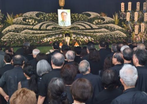 4,500 people attend memorial service for Governor Onaga to mourn “The soul of a politician”