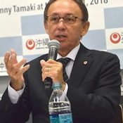 Governor Tamaki visits NYU, speaks about Henoko base and state of democracy in Okinawa