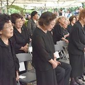 After telling their story for 30 years, the Himeyuri Student Corps storytellers, now in their 90’s, to pass the baton to the post-war generation