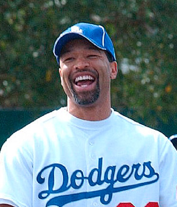 Dodgers manager Dave Roberts reflects on his Asian heritage