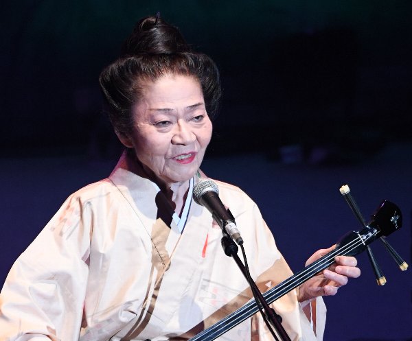 Okinawan folk music star Misako Oshiro dies at 84, best known for “silk voice” and collaboration with Rinsho Kadekaru