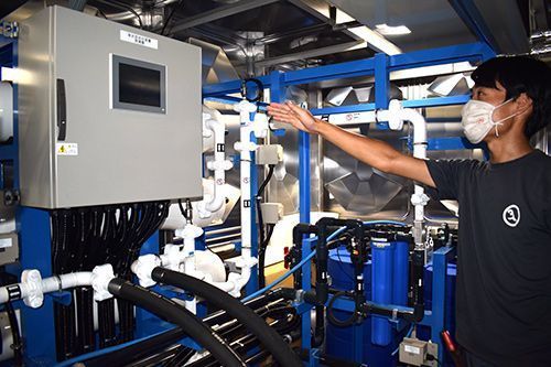 Hoshinoya Taketomi-jima installs self-sufficient seawater desalination system, reducing plastic bottle waste