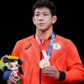 Okinawa’s Shohei Yabiku wins wrestling bronze “for dad”