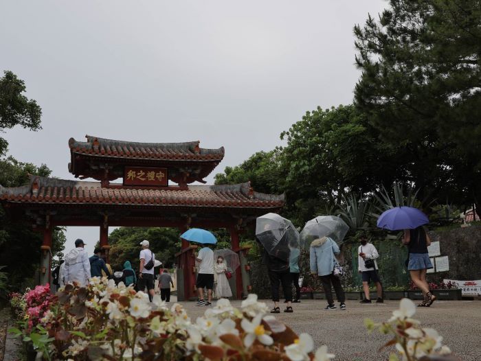 Okinawa enters the rainy season, first region in Japan to do so, one day earlier than previous year